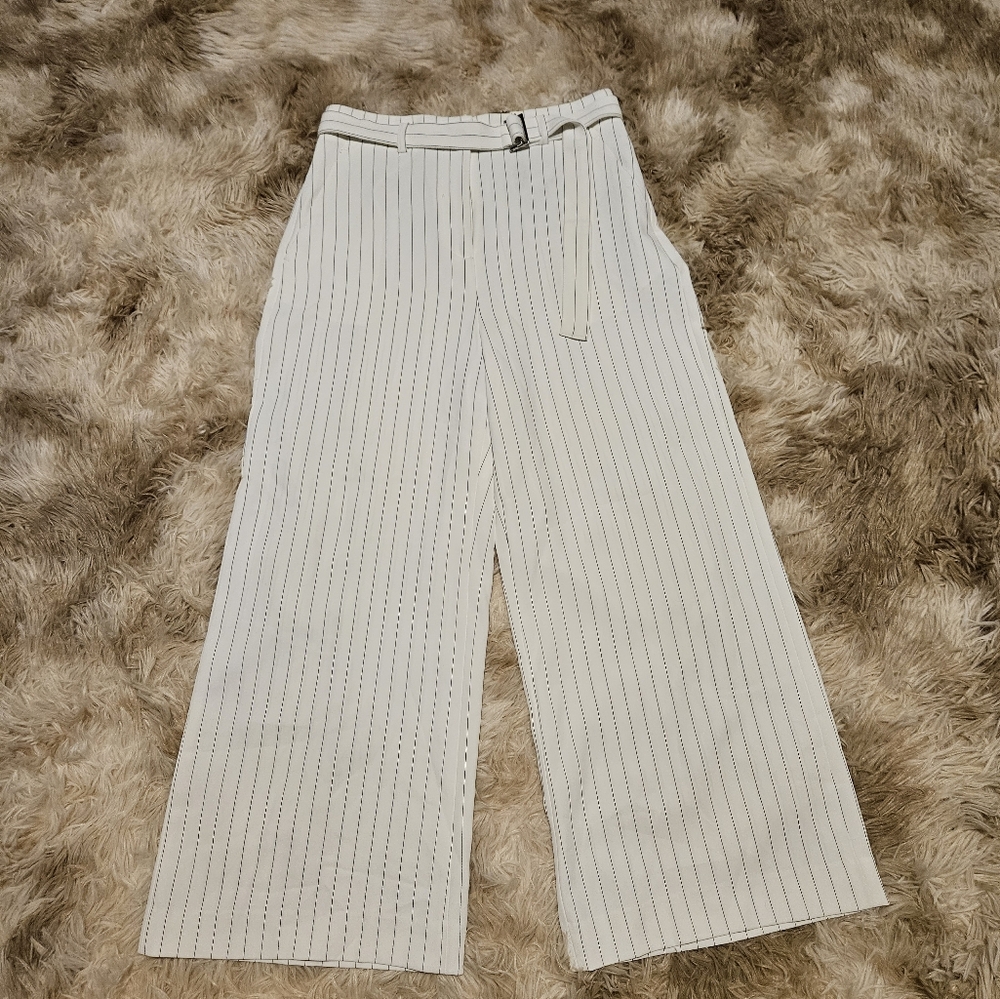 H&M White Striped Trousers with Belt
